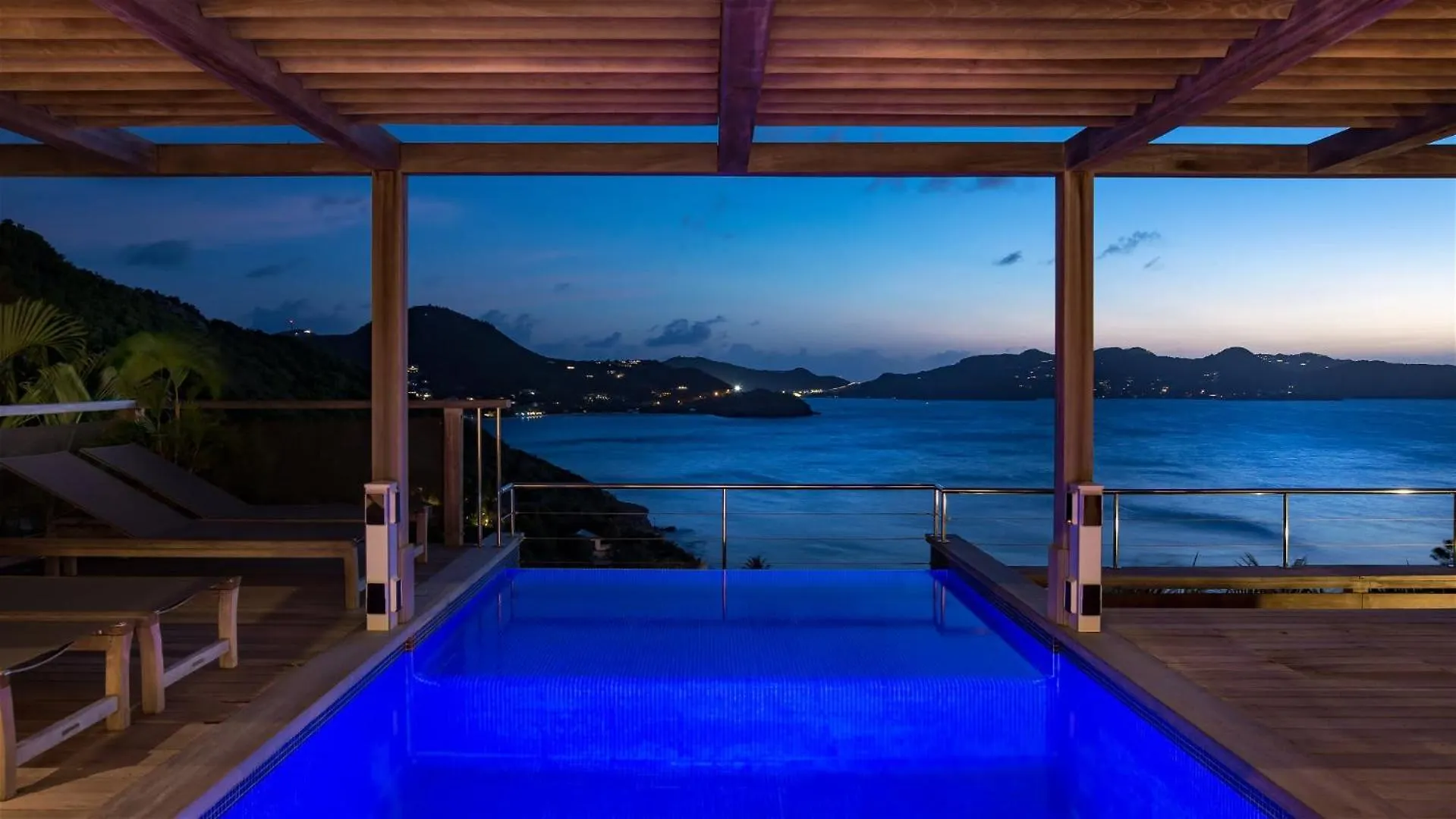 Panoramic Villa With Exotic Decor St. Barthelemy