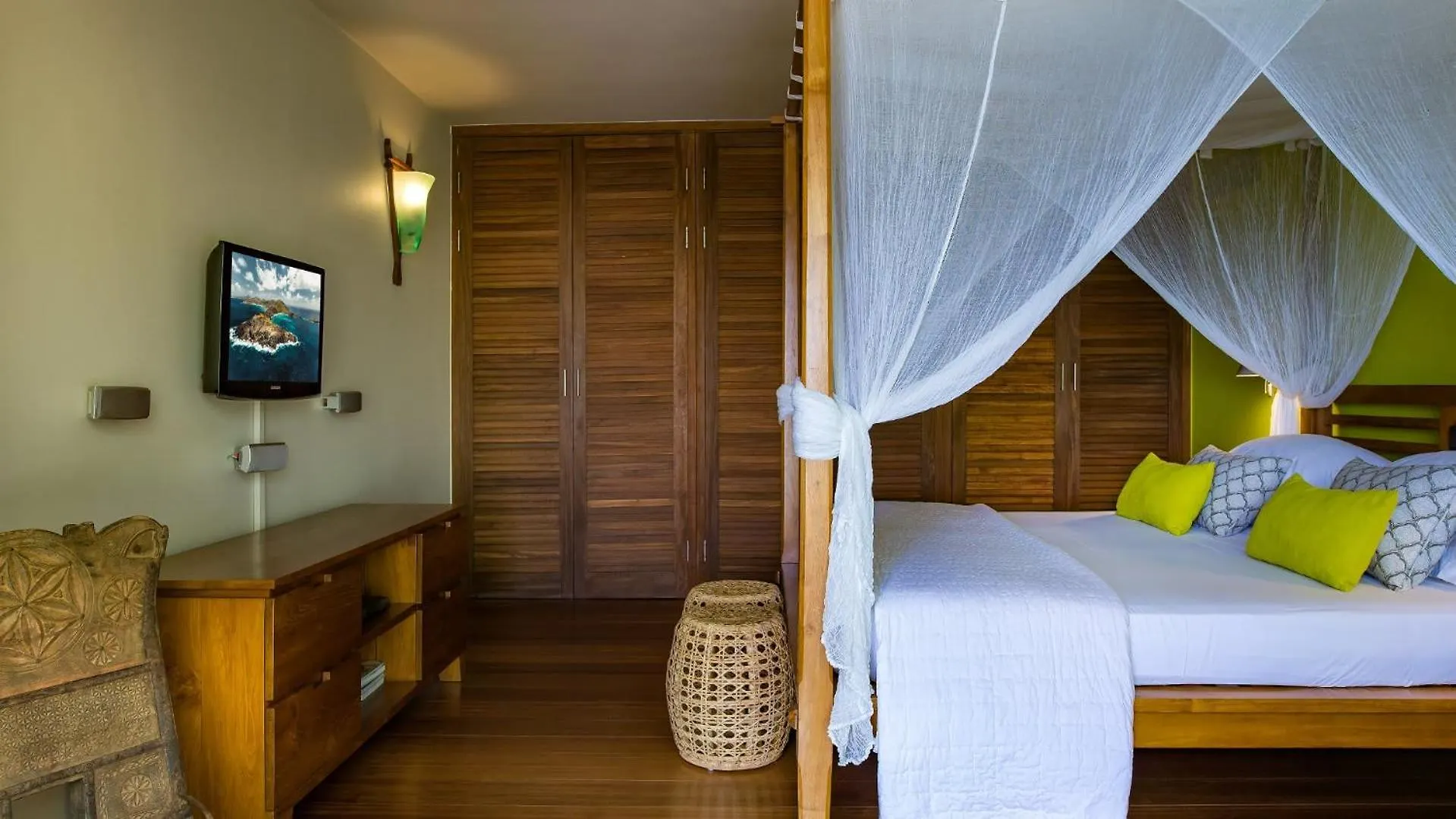 Panoramic Villa With Exotic Decor St. Barthelemy